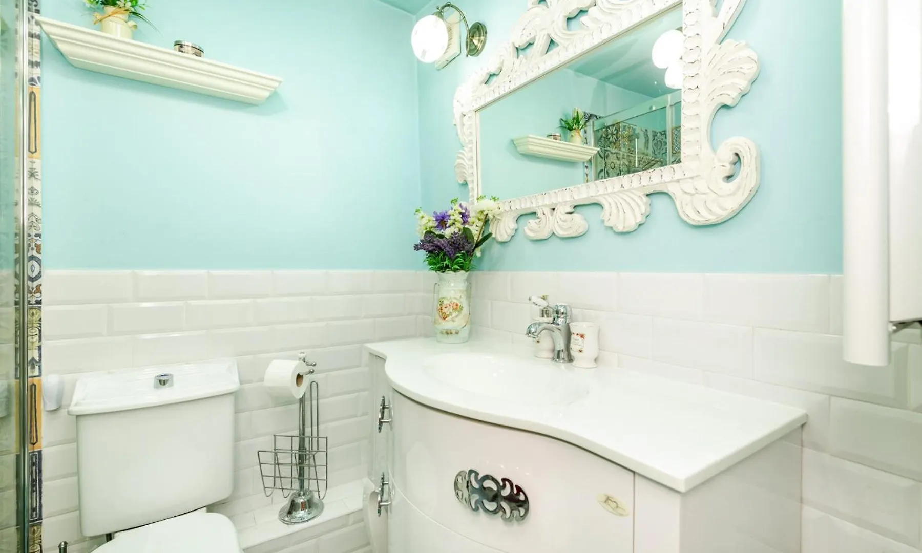 The White Apartment - Free Parking Sofia Bulgaria