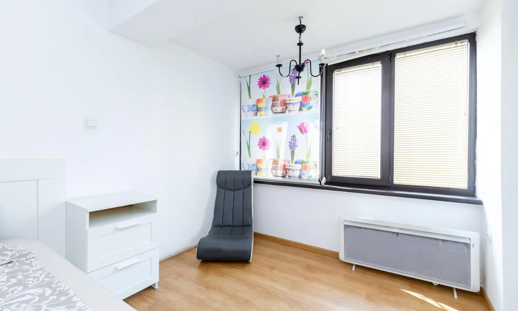 The White Apartment - Free Parking Sofia