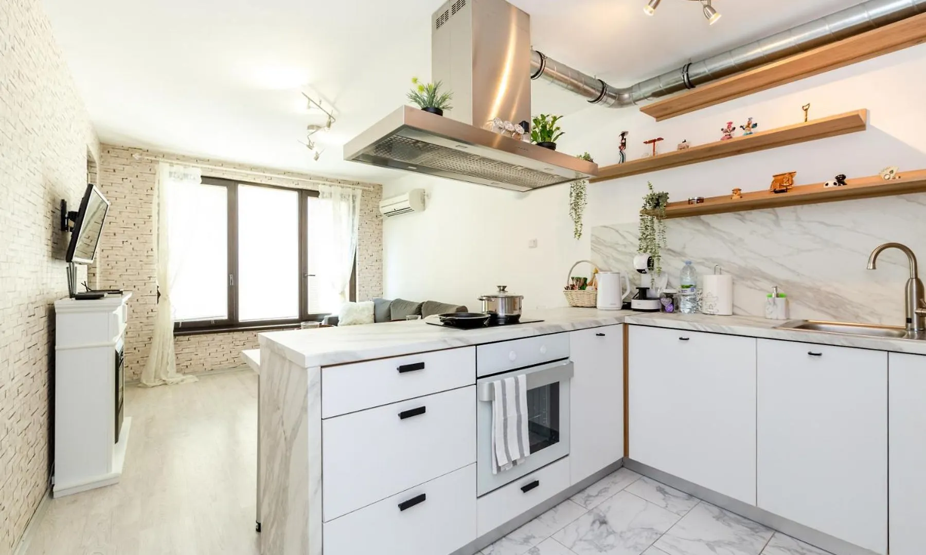 The White Apartment - Free Parking صوفيا